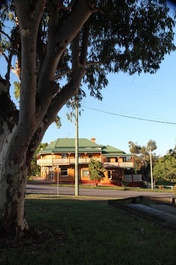 Settlers Arms Hotel Dungog Zewnętrze zdjęcie
